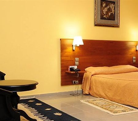 Eden Airport Hotel El Kerma ภายนอก รูปภาพ