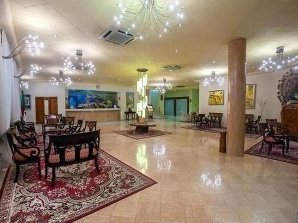 Eden Airport Hotel El Kerma ภายนอก รูปภาพ