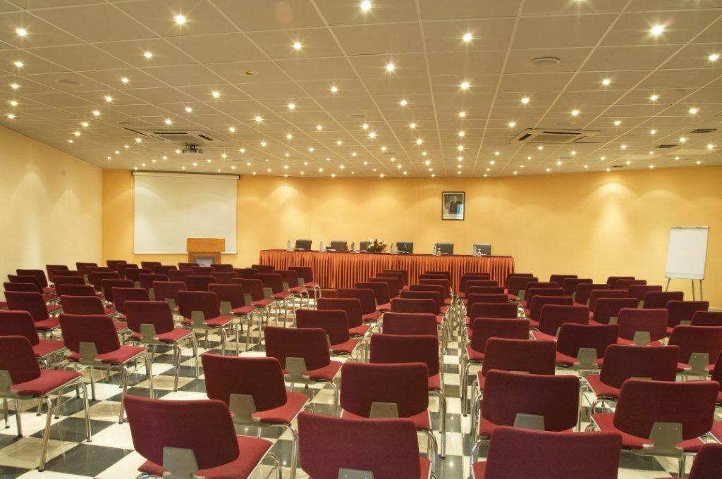 Eden Airport Hotel El Kerma ภายนอก รูปภาพ