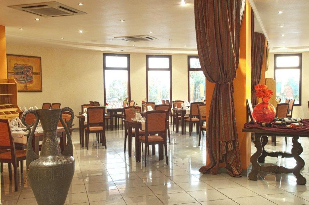 Eden Airport Hotel El Kerma ภายนอก รูปภาพ